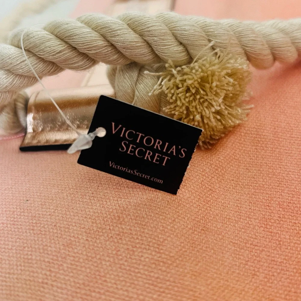 Victoria‘s Secret Bombshell Sundrenched Ombré Tote